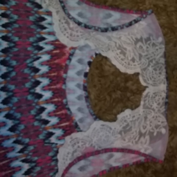 Tank - Picture 4 of 4